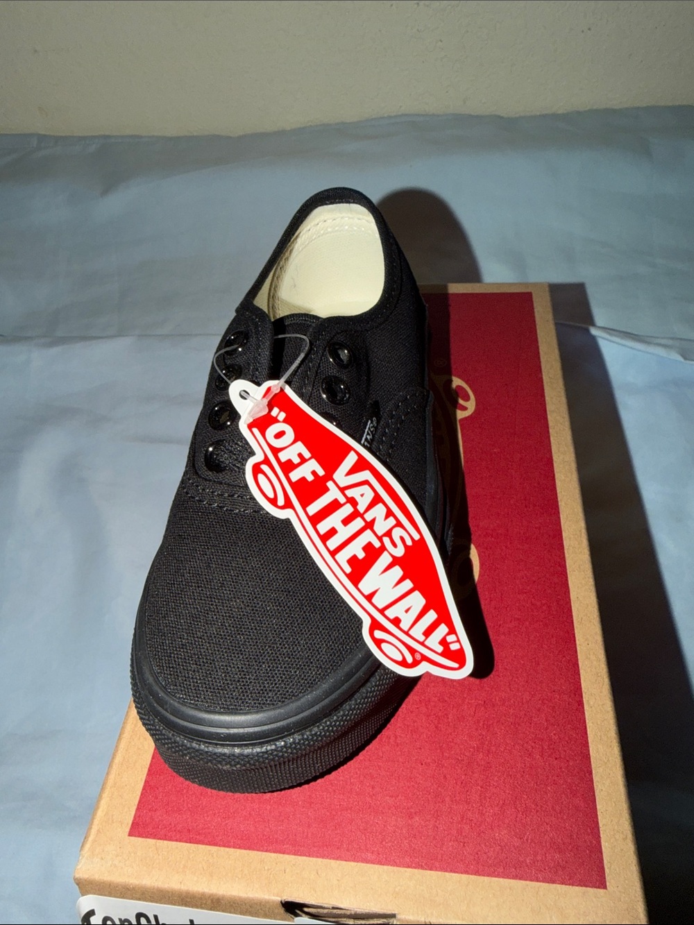 Vans Kids Black Canvas Low-Top Sneaker - Picture 6 of 8
